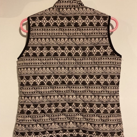 JANE ASHLEY QUILTED VEST SIZE SMALL BLACK WHITE GEOMETRIC DESIGN - Picture 2 of 3
